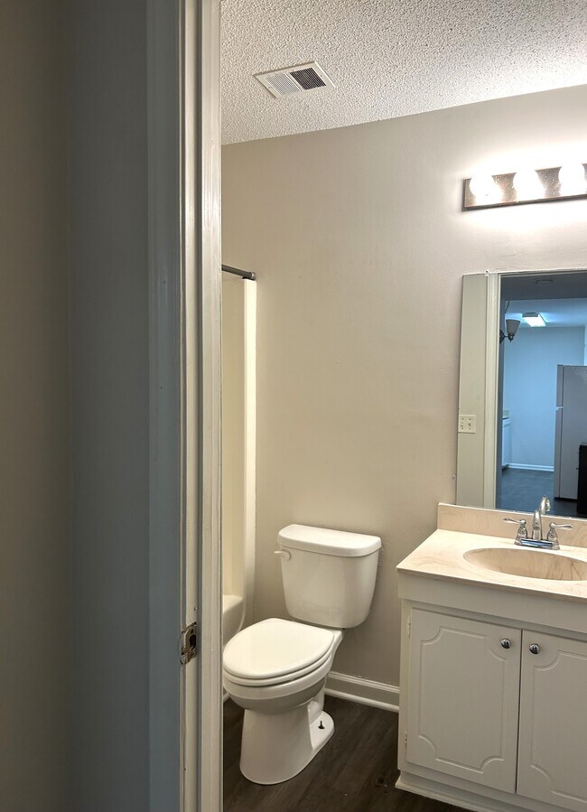 Bathroom - 219 H Northpoint Avenue