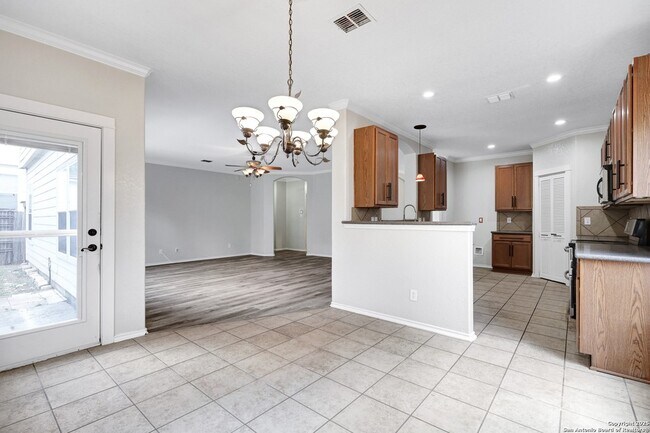 Building Photo - 10511 Cosmos Canyon