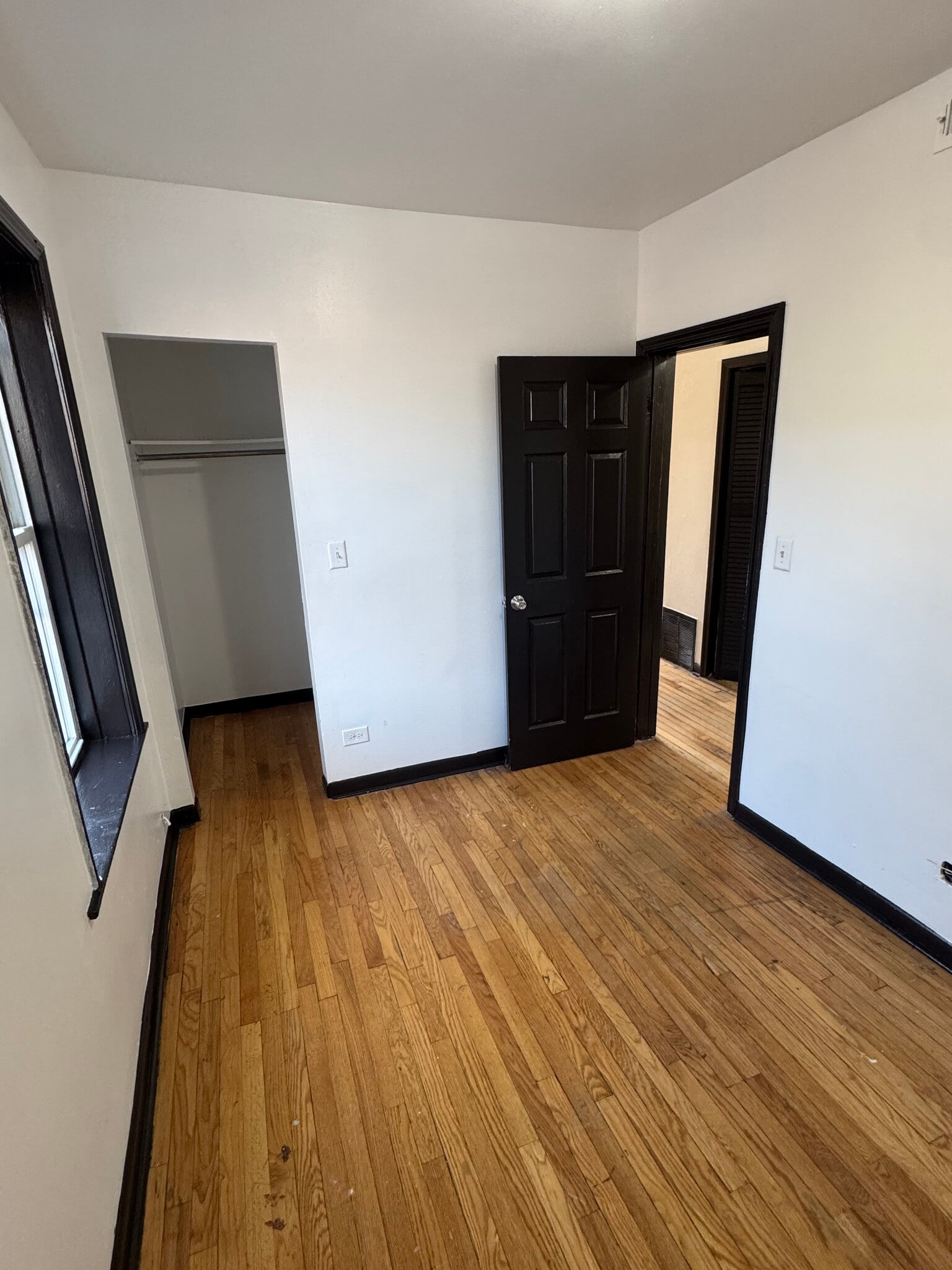 Building Photo - 4251 W Haddon Ave