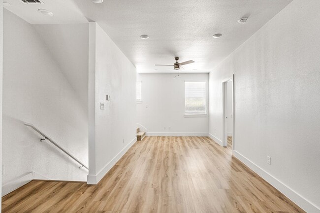Building Photo - 2505 Benbrook Blvd