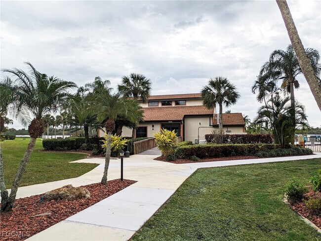 Building Photo - 16000 Bay Pointe Blvd