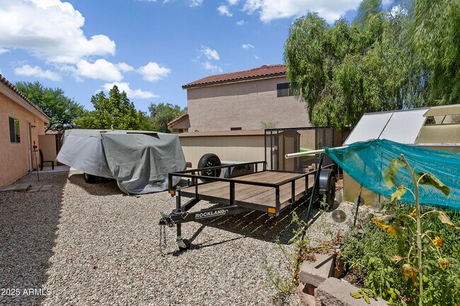 Building Photo - 3110 W Maya Way