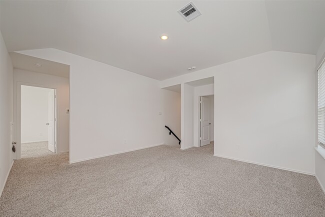 Building Photo - 24330 Elmwood Falls Dr