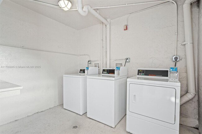Building Photo - 14170 SW 84th St