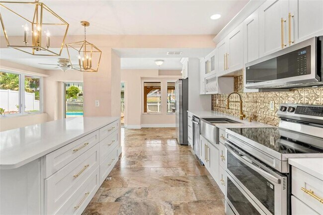 Building Photo - 325 W Martin Luther King Jr Dr