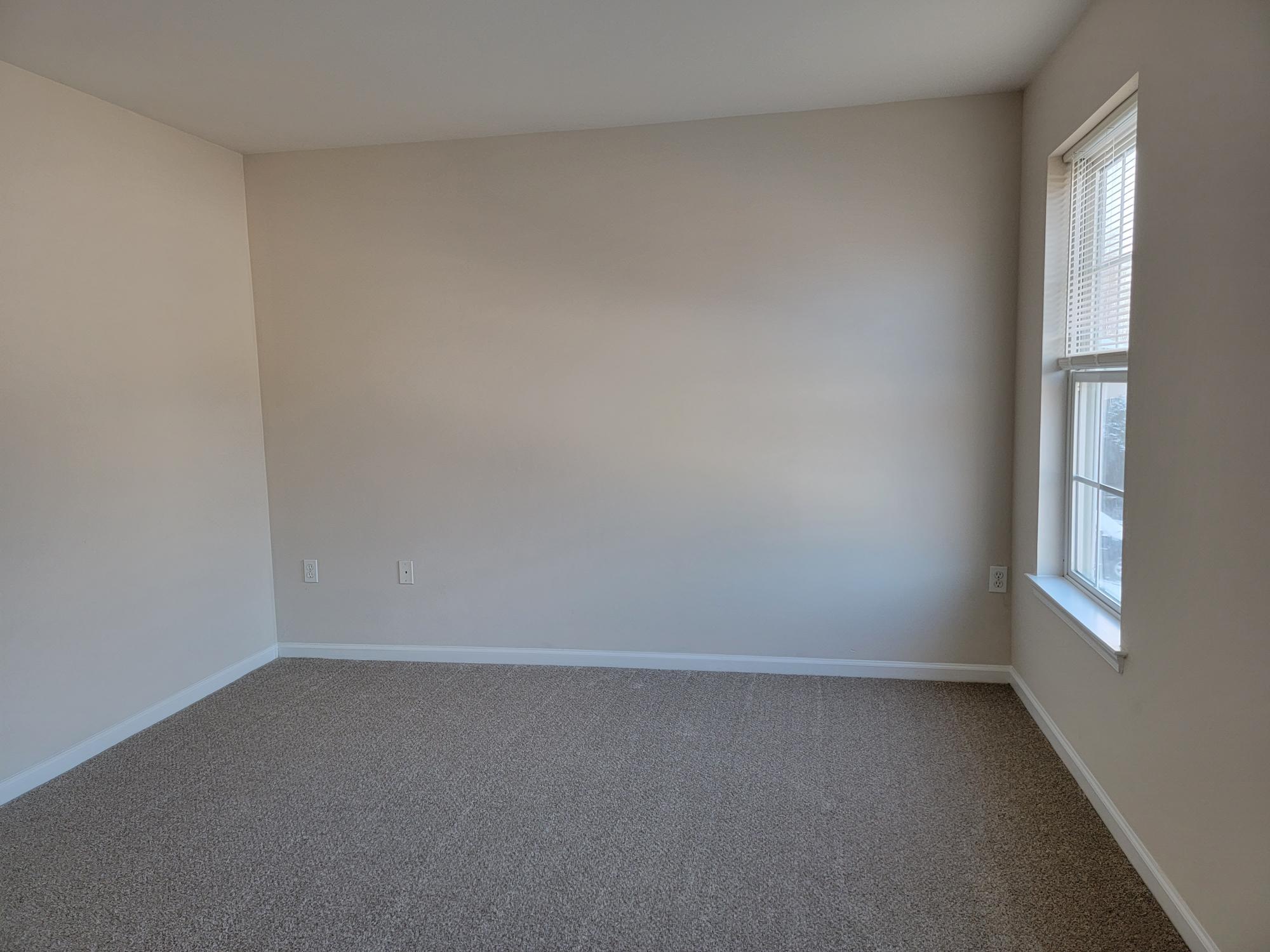 Building Photo - 673 Rockwood Dr