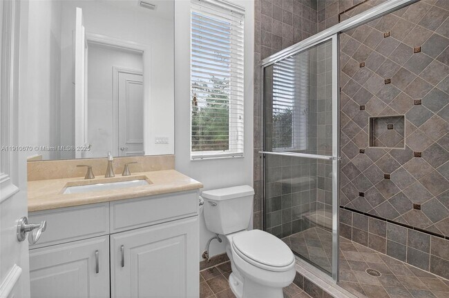 Building Photo - 9597 Bridgebrook Dr