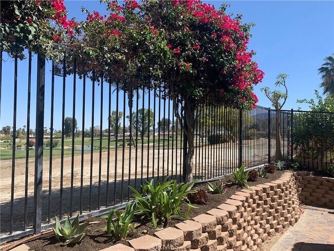 Building Photo - 77184 California Dr