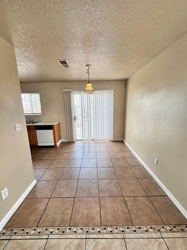 Building Photo - Coming Soon! 3 Bedroom 2 Bathroom with 2 Car Garage