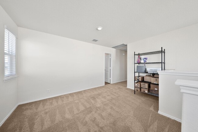 Building Photo - Lovely Home Available for Lease!