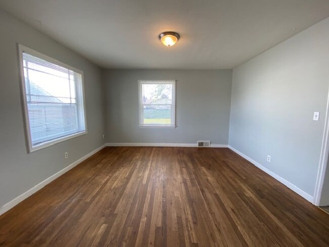 Building Photo - Feels Like A Little Bit of Country - 1+BR ...