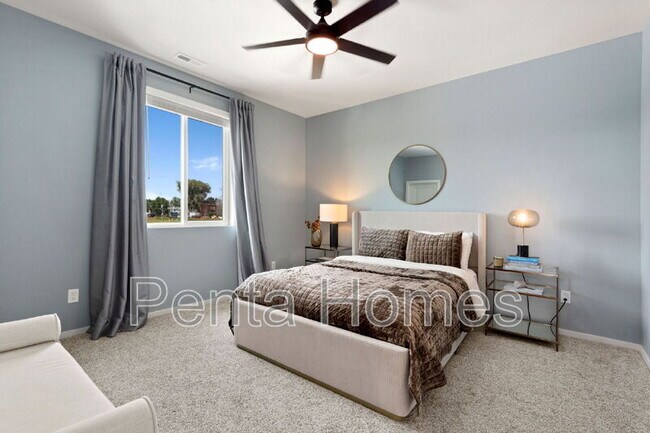 Building Photo - 2702 Barnstormer St