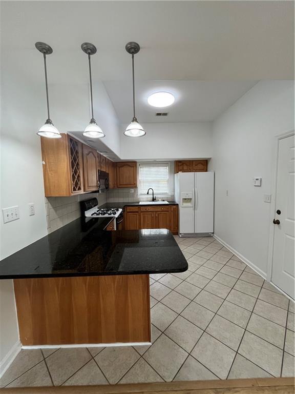 Building Photo - 889 Crew St SW