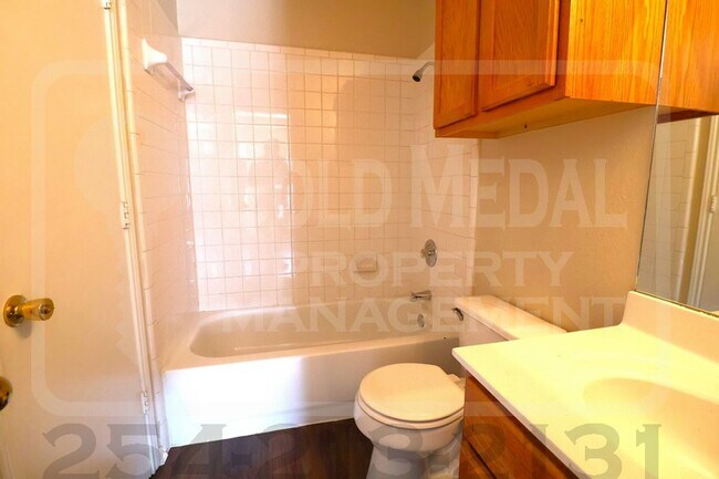 Building Photo - 1708 Spring Rose Cir