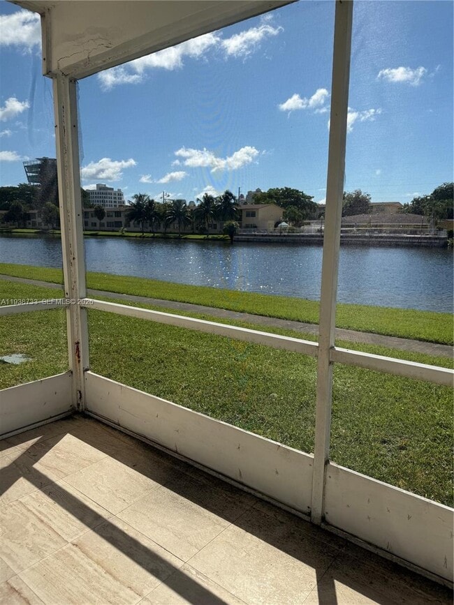 Building Photo - 2880 NE 203rd St