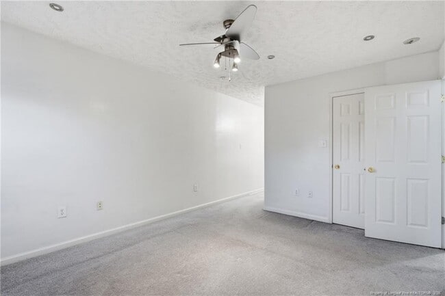 Building Photo - 419 Northwoods Dr