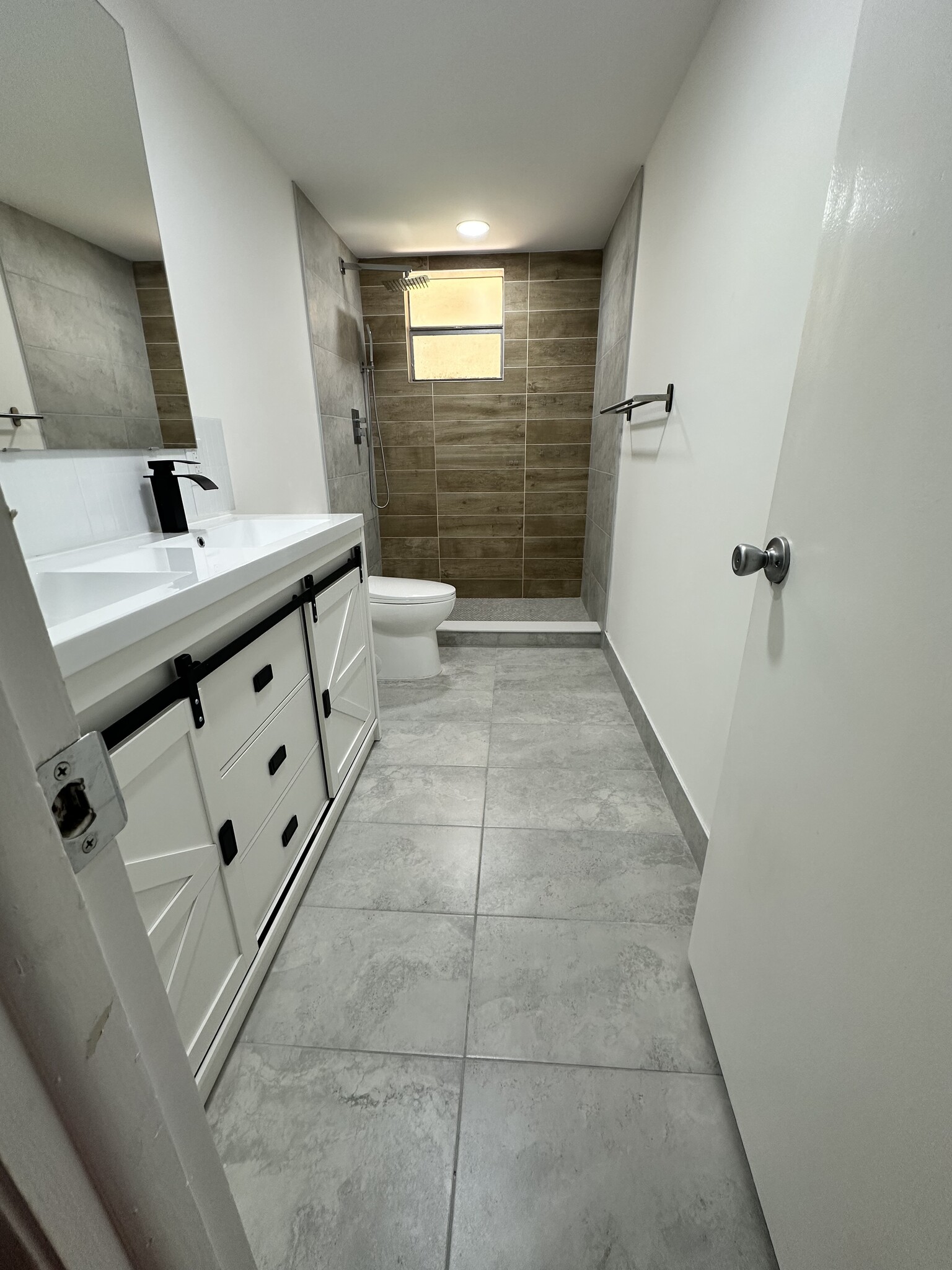 Primary Bath - 410 NW 68th Ave