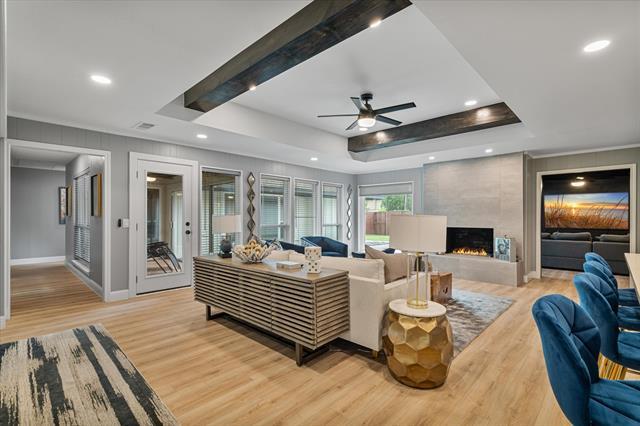 Building Photo - 2833 Meadowbrook Dr