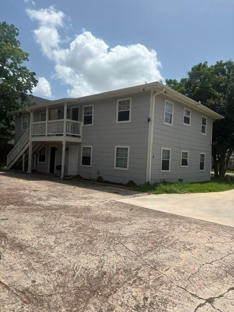 Building Photo - 6734 Burkett St.
