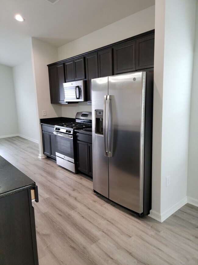 Building Photo - Coastal Point