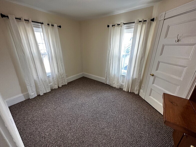 Building Photo - 53 Hopedale