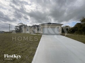 Building Photo - 874 Brookfield St SE