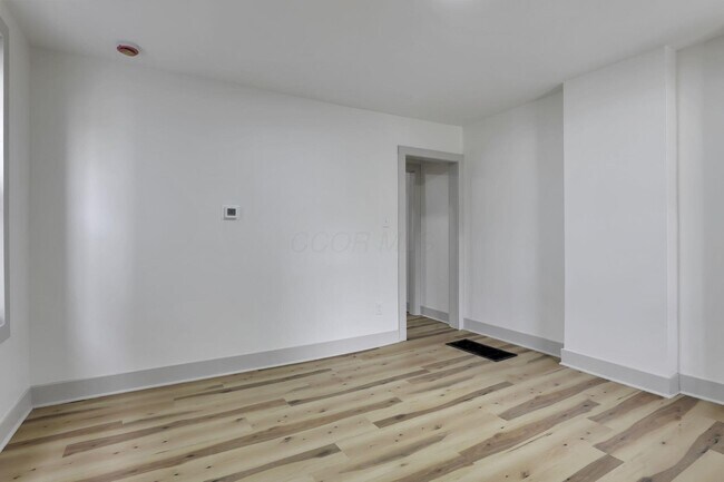 Building Photo - 2486 Findley Ave