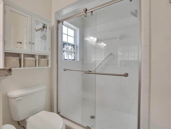 Building Photo - 9405 Windam Way