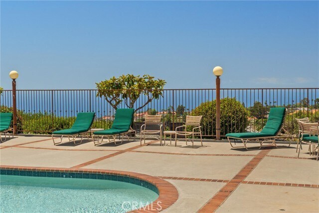 Building Photo - 25 Ocean Crest Ct