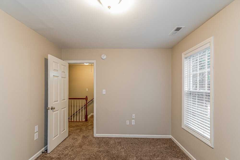 Building Photo - 1433 East Stone Arch Drive