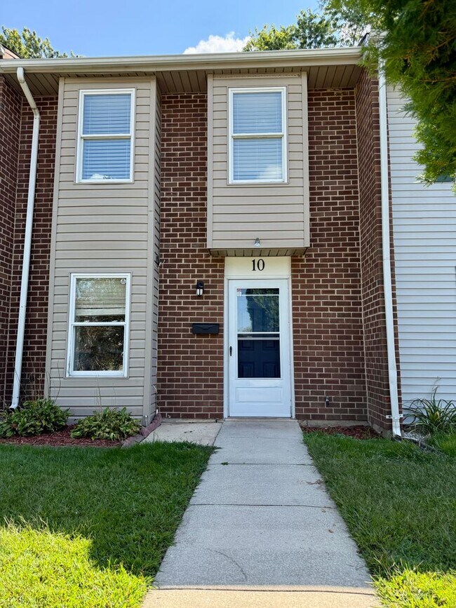 Primary Photo - Move in Ready Home Now Available!
