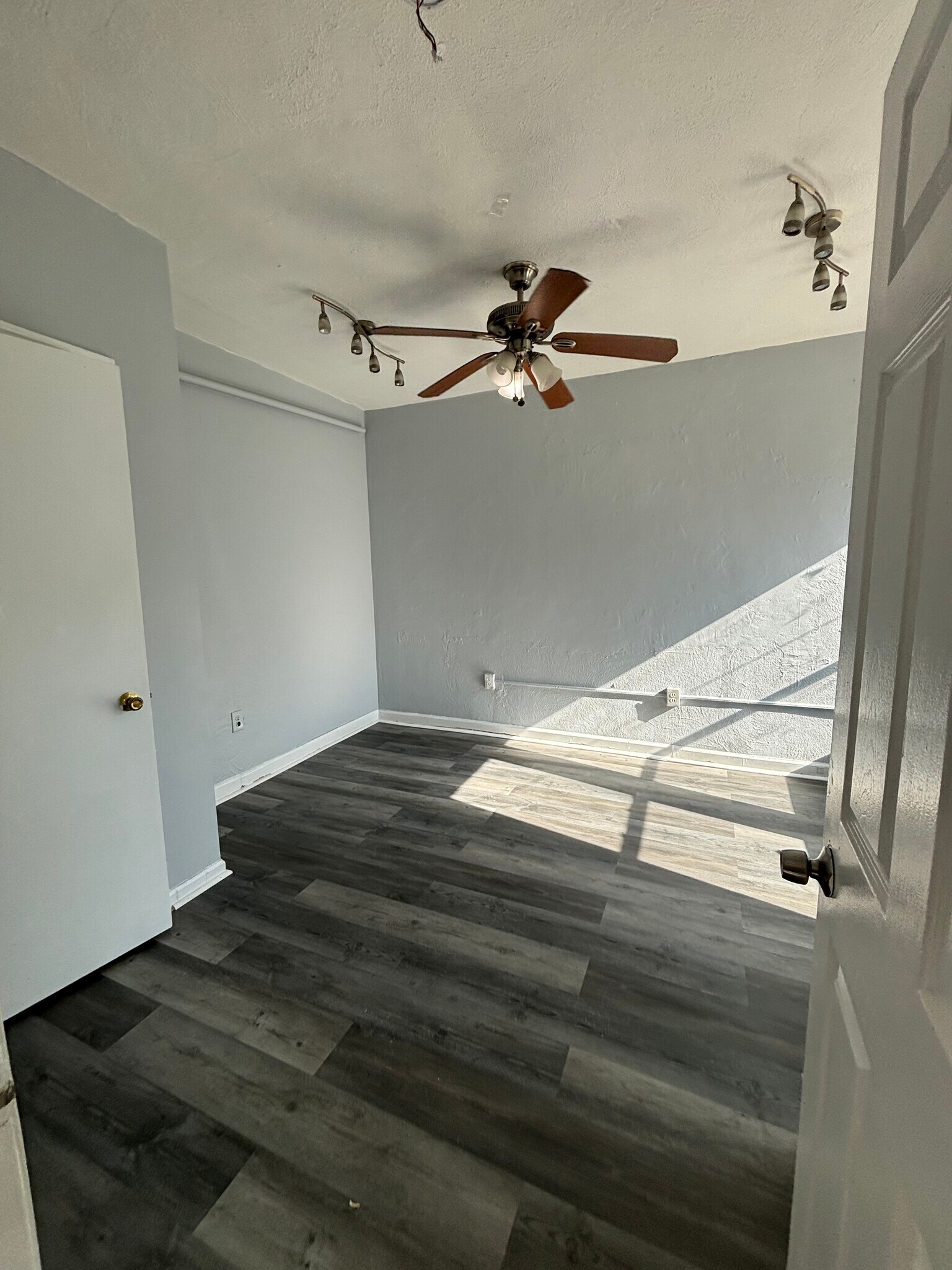 168 Elmwood G - 165 Elmwood Ave