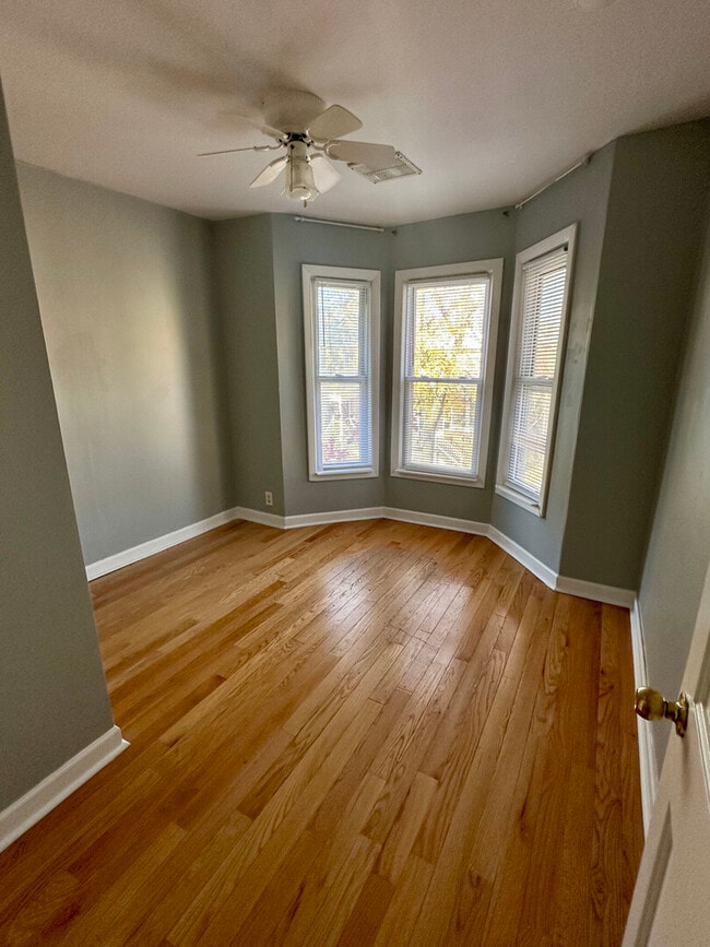 Building Photo - 1501 W Highland Ave