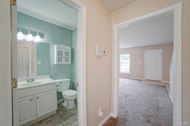 Building Photo - 1040 Blue Ridge View Cir