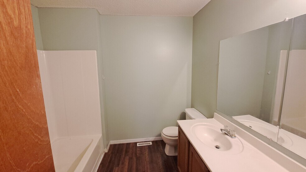 Building Photo - 312 Wesleyan Terrace
