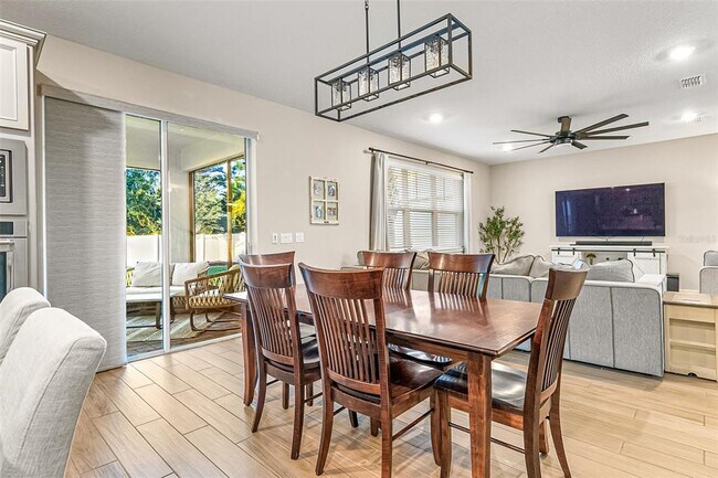 Building Photo - 2060 Canopy Ter Blvd