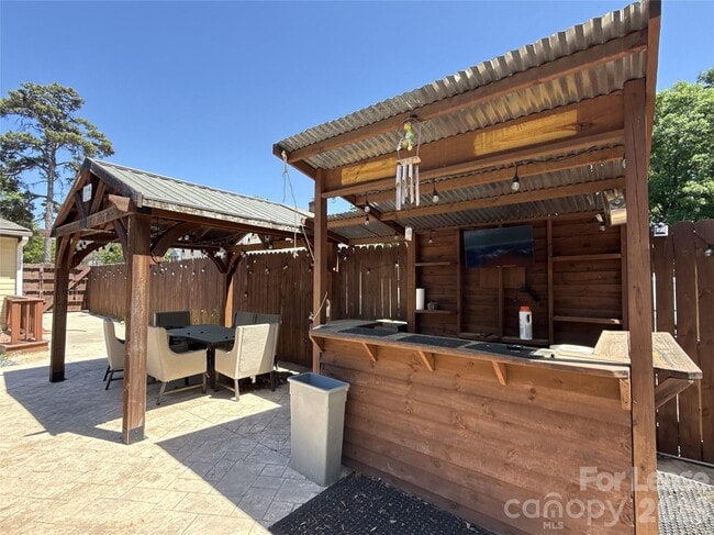 Building Photo - 6814 Pence Rd