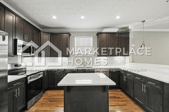 Building Photo - 2437/121 Bell St