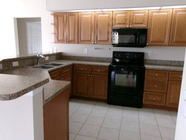 Building Photo - 1709 NW 36th Pl