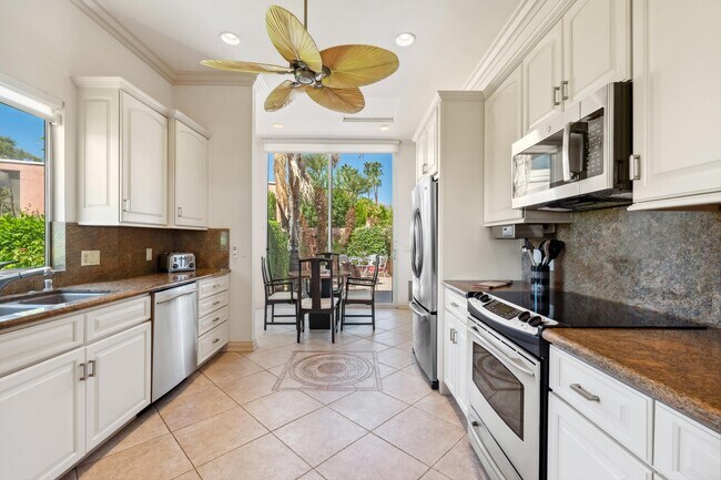 Building Photo - 47157 El Menara Cir