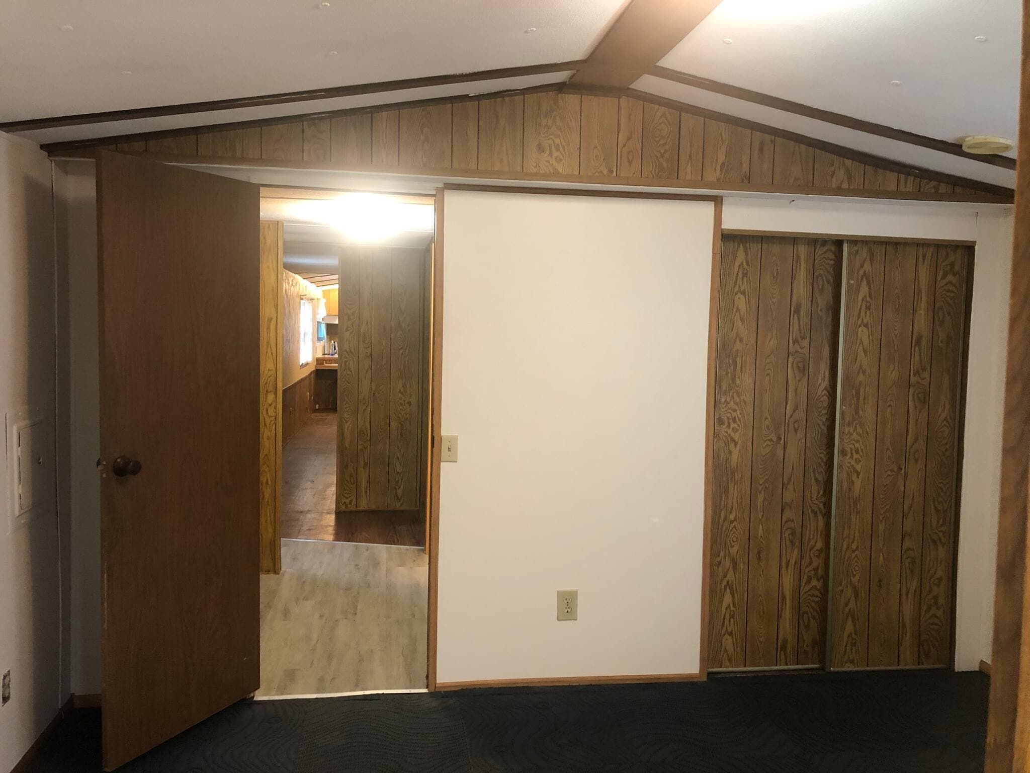 10x12 bedroom - 310 W Johnson St