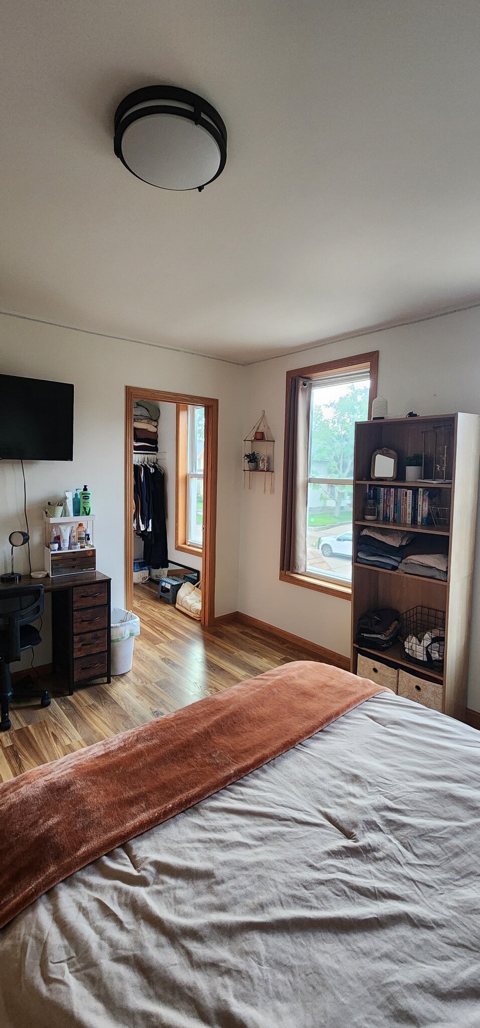 Building Photo - 715 W Wabasha St