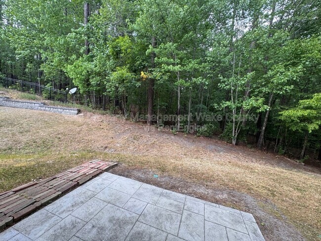 Building Photo - 912 Spring Meadow Dr