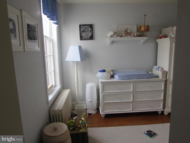 Building Photo - 112 Commerce St