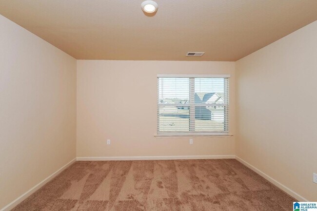 Building Photo - 514 Clover Cir
