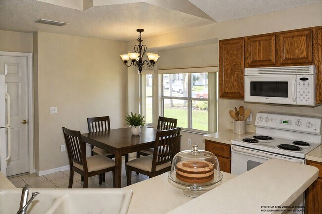 Building Photo - Spacious 3/2 Home For Rent in Davenport with extra Florida/Sun Room!!