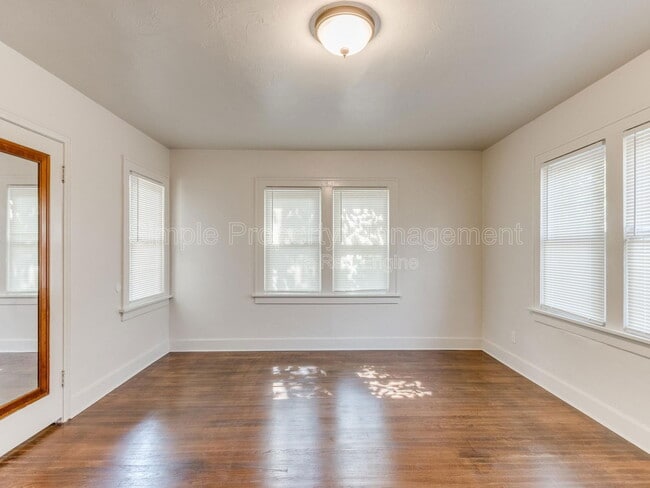 Building Photo - 2529 NW 16th St