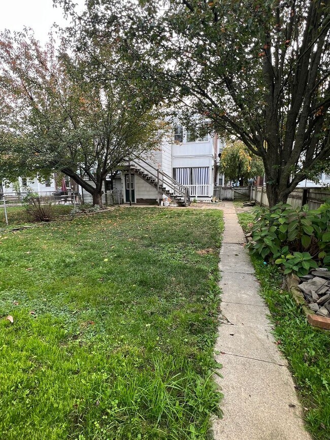 Building Photo - 815 Madison Ave