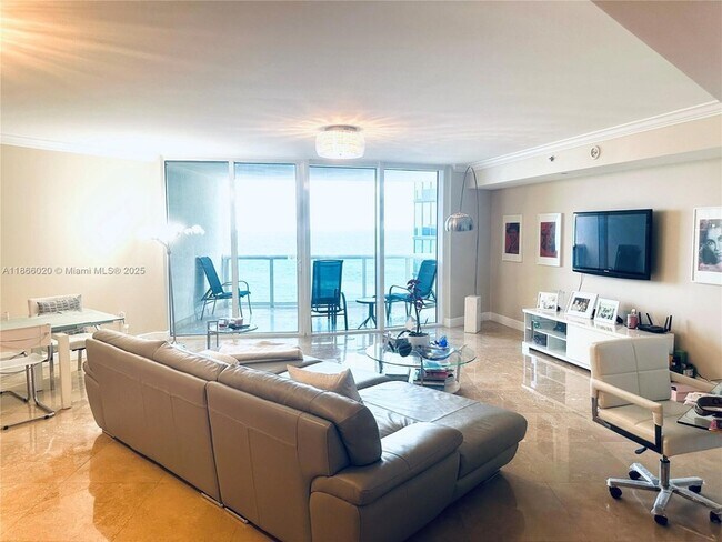 Building Photo - 17201 Collins Ave