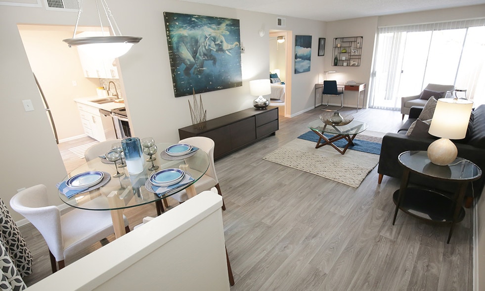 Arcadia Villa Apartments 3915 E Camelback Rd Phoenix AZ 85018